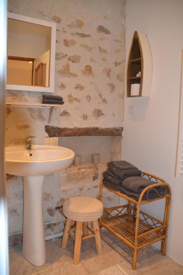Le Gite Des Chambres De La Grange Cherval Buitenkant foto