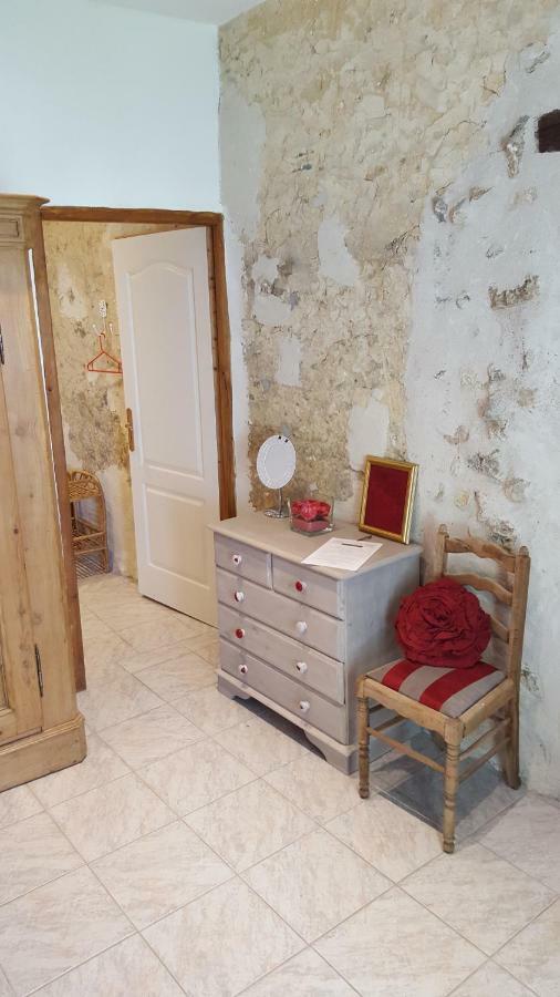 Le Gite Des Chambres De La Grange Cherval Buitenkant foto