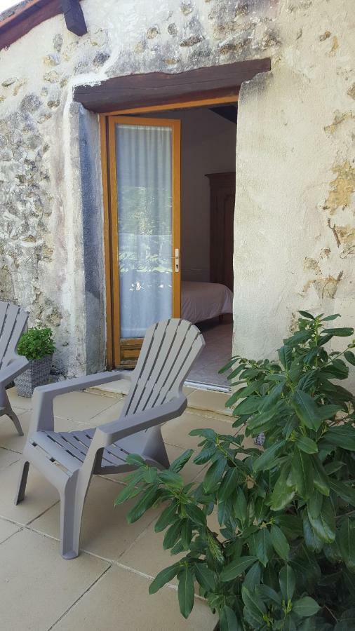 Le Gite Des Chambres De La Grange Cherval Buitenkant foto
